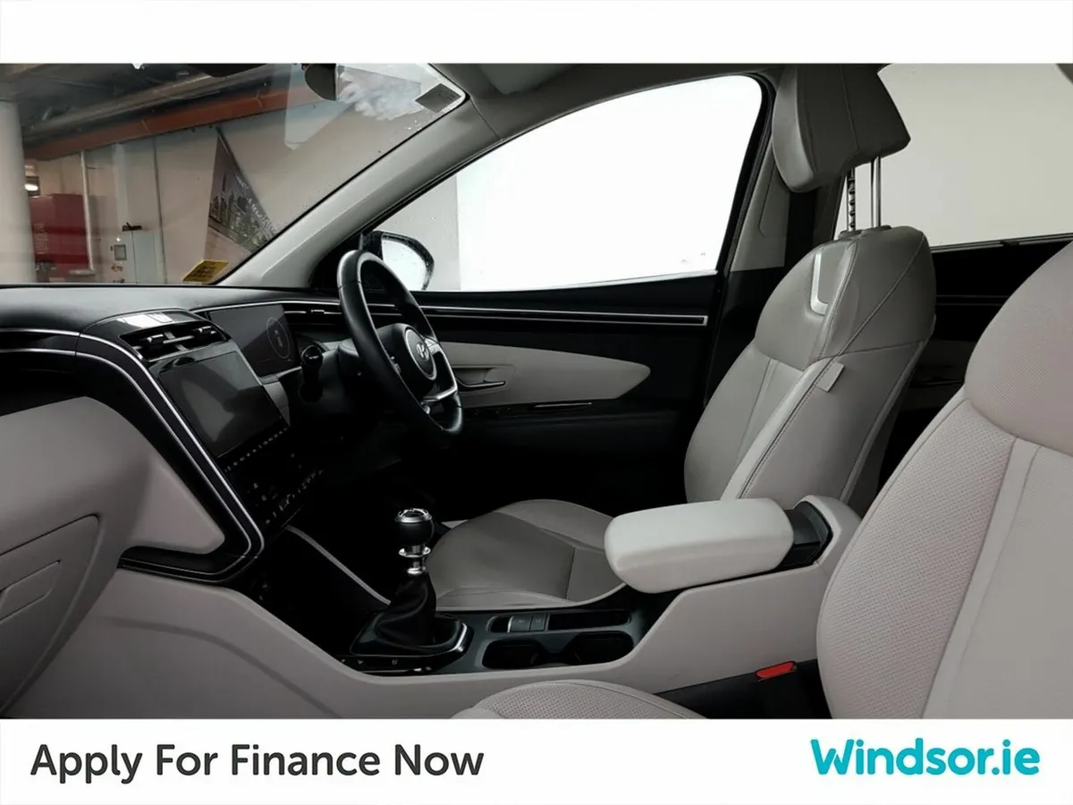 Hyundai Tucson 2WD Executive Plus - Image 4