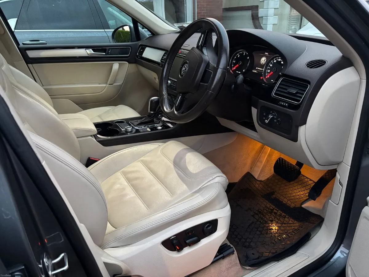 Vat reclaim Touareg 2018 5 seat Commercial - Image 2