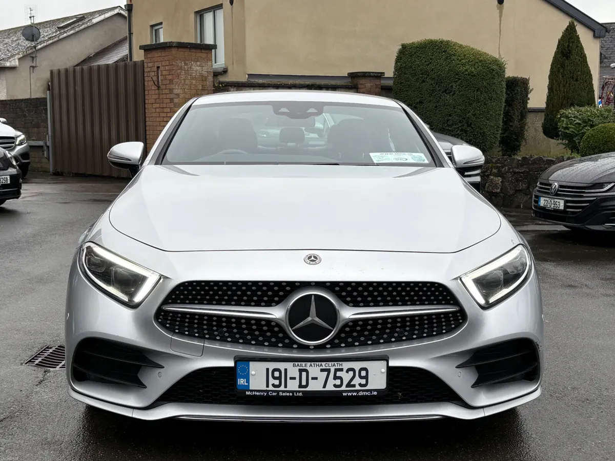 191 Mercedes-Benz 300D AMG Premium - Image 2