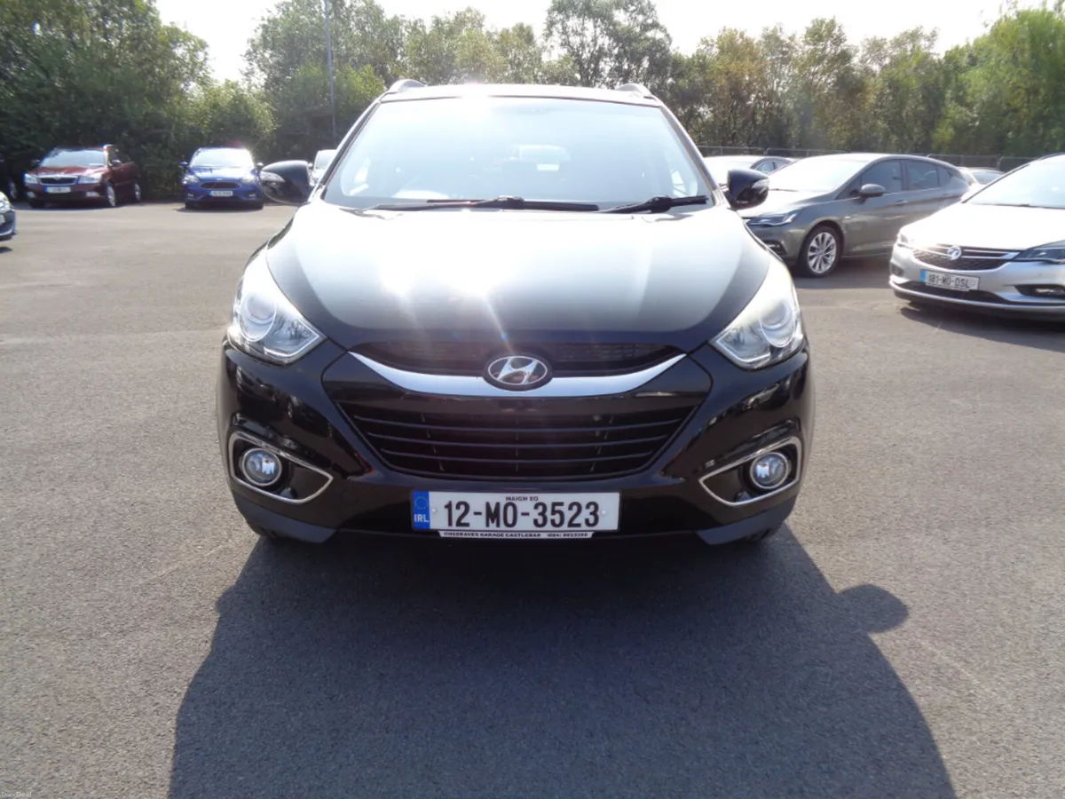 Hyundai ix35 1.7 Crdi Premium 2WD 5DR - Image 1