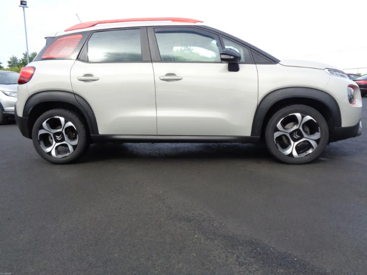 Citroen C3 Aircross Feel 1.5 Bluehdi 100 6MT 4DR - Image 3
