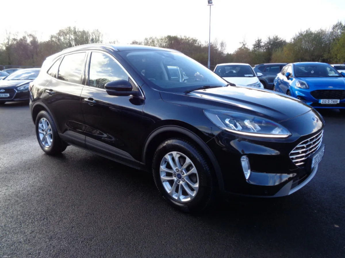 Ford Kuga Titanium 5D 1.5TD120 S6.2 M6 F - Image 2