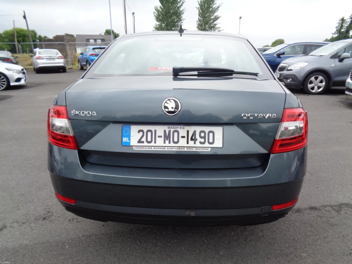 Skoda Octavia 1.6 TDI SE Technology 115PS 5DR - Image 4