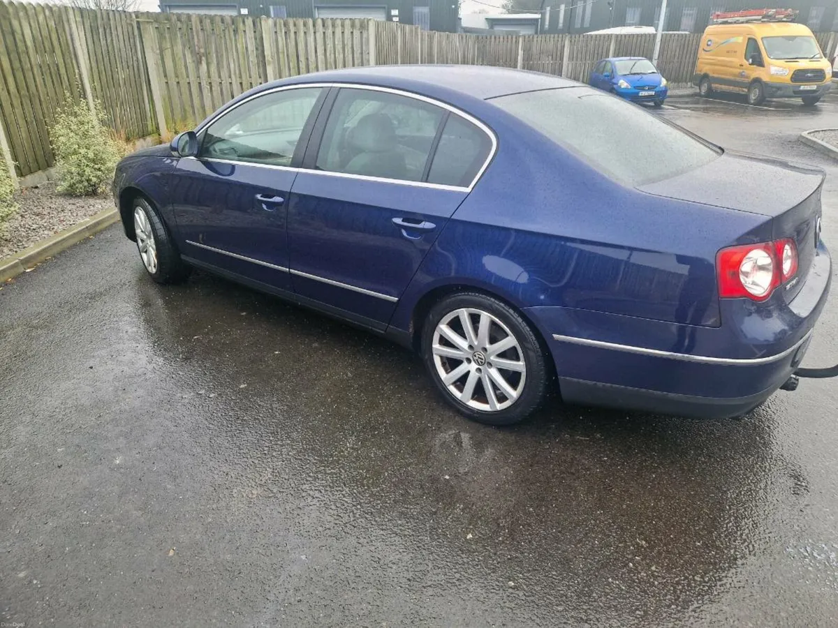 Volkswagen Passat 1.4 Petrol - Image 4