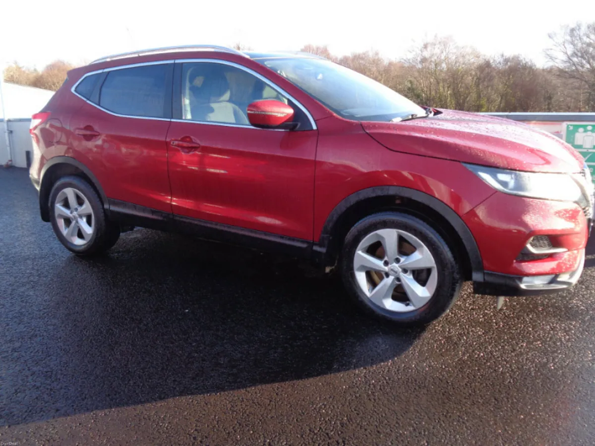 Nissan Qashqai 1.5 DSL Mpv 4DR - Image 2