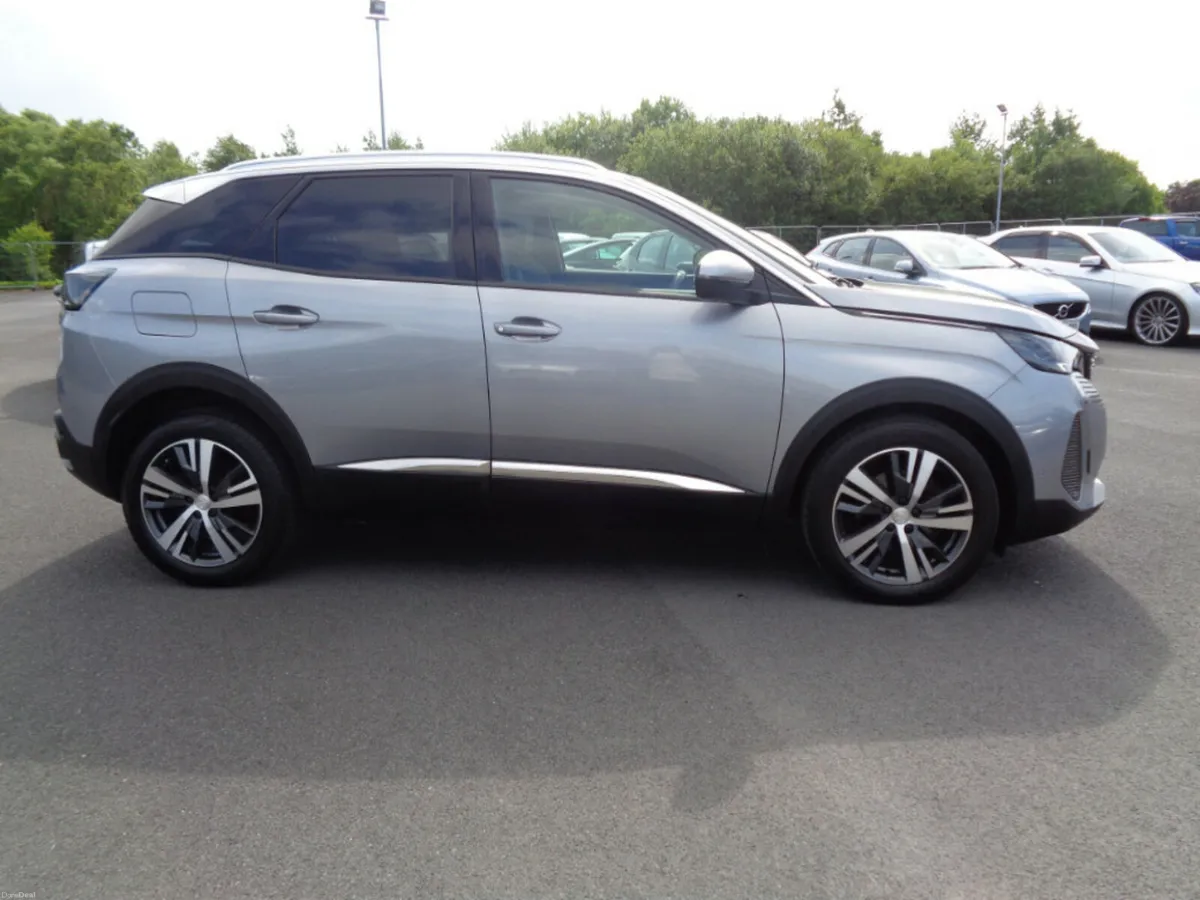 Peugeot 3008 Allure 1.5 Blue HDI 130 bhp - Image 2