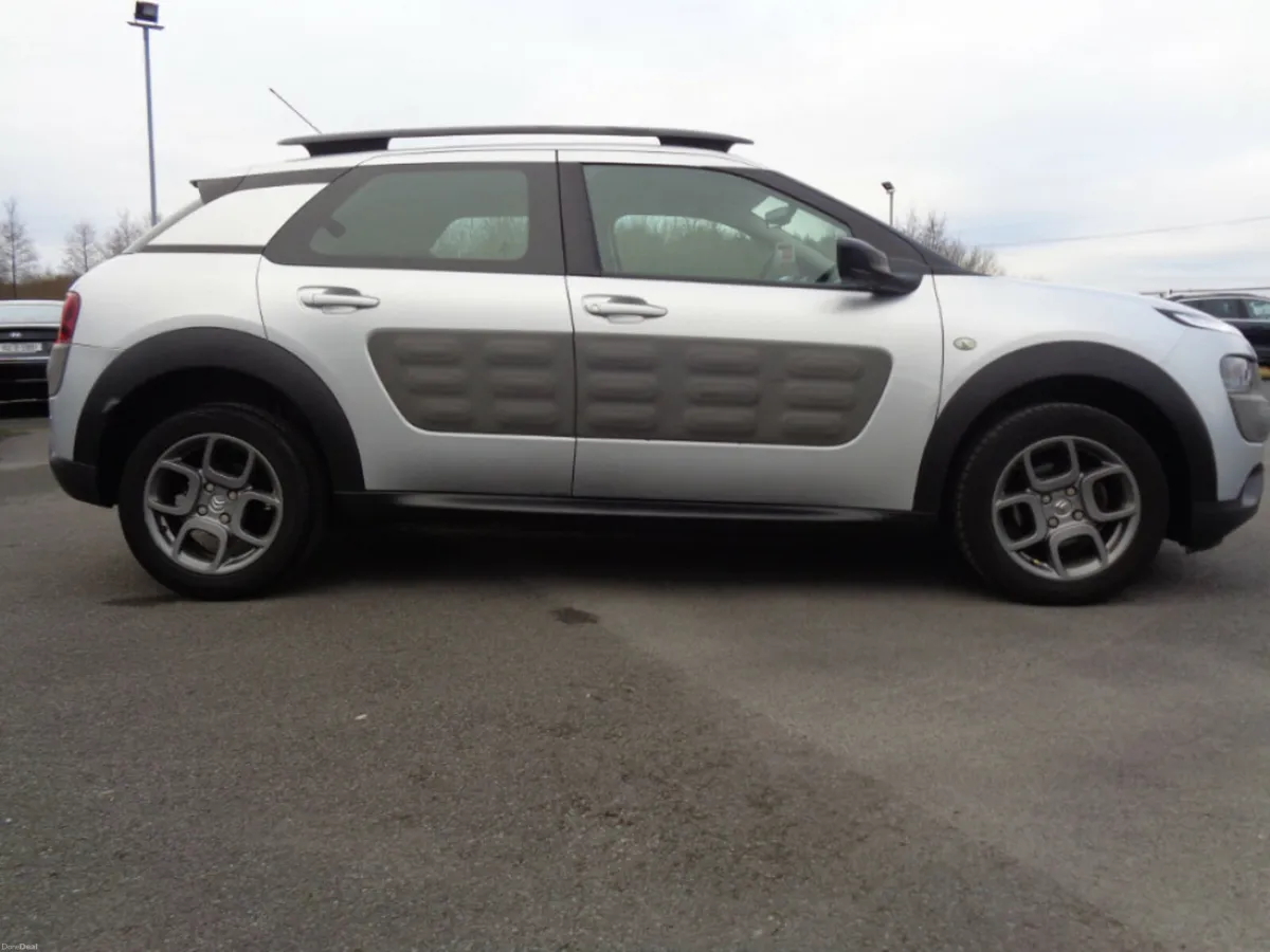 Citroen C4 Cactus Bluehdi100 Feel 5Dr - Image 1