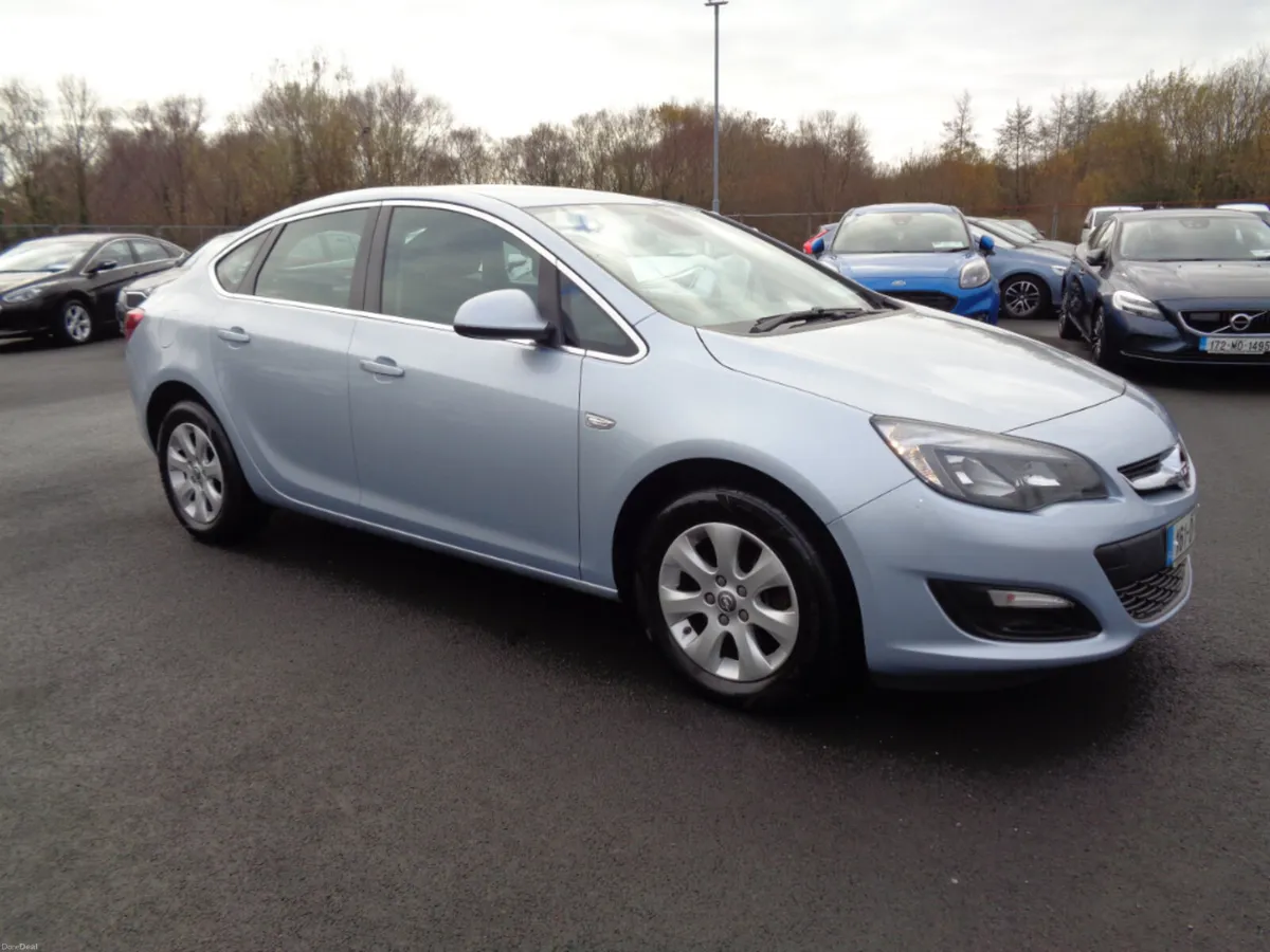Opel Astra Saloon 1.6cdti 110PS 4DR - Image 2