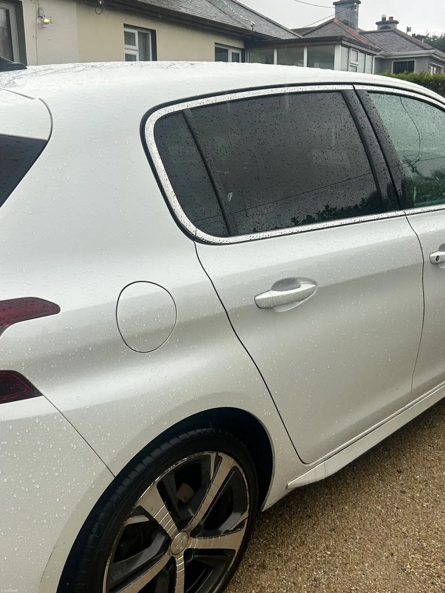 172 Peugeot 308 1.2l petrol, automatic. - Image 4
