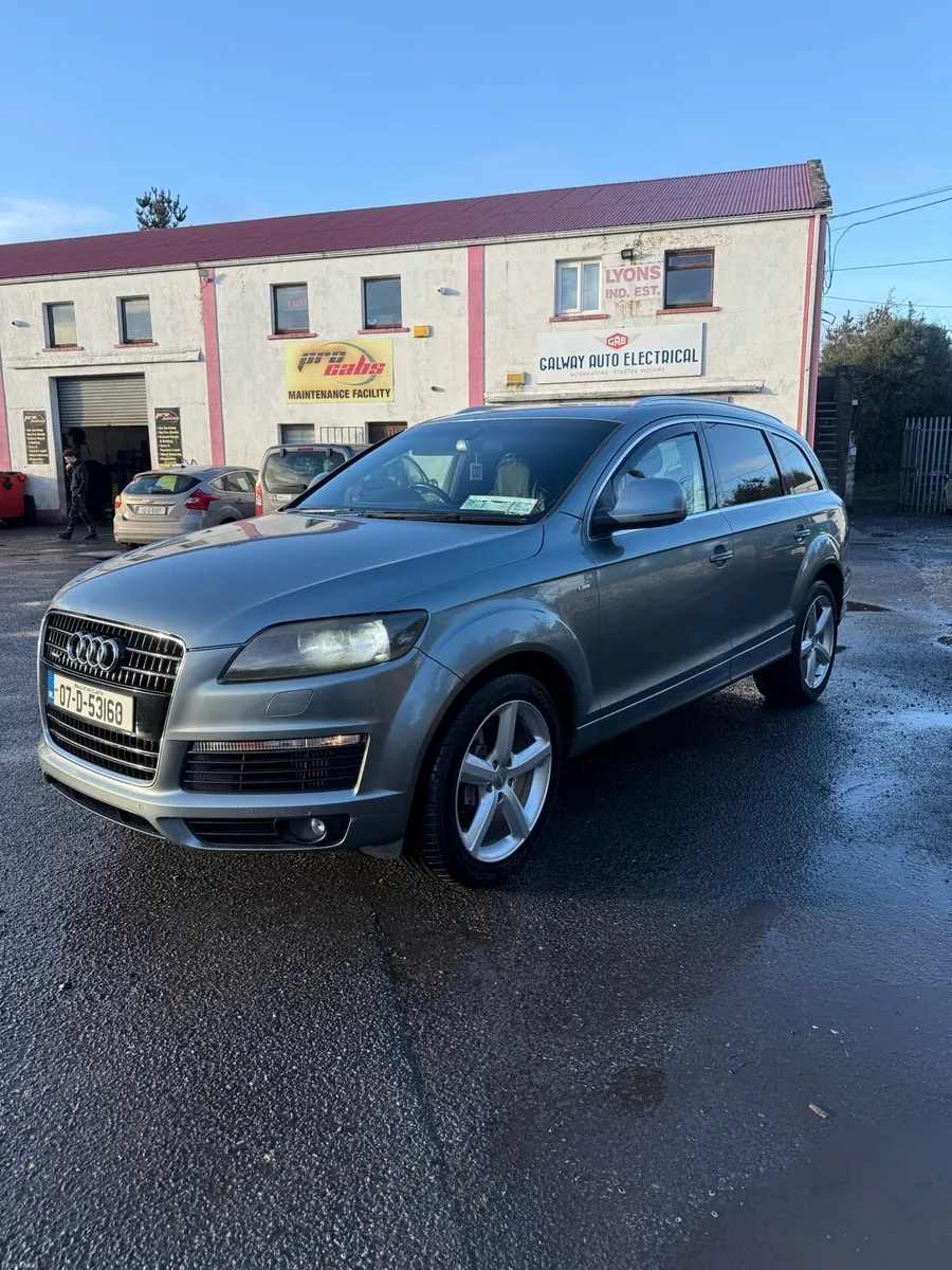 Audi q7 - Image 2