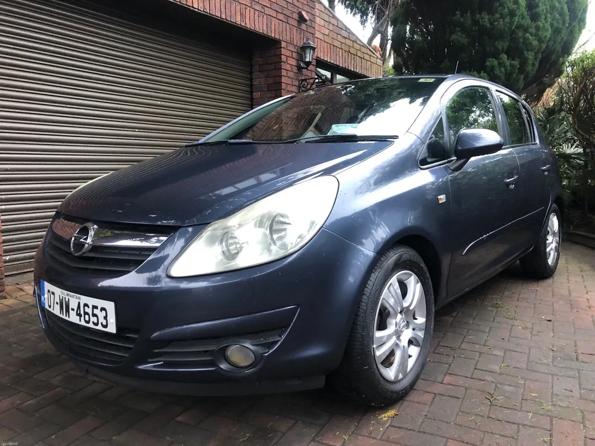 Opel Corsa 1.2 AUTOMATIC - Image 1