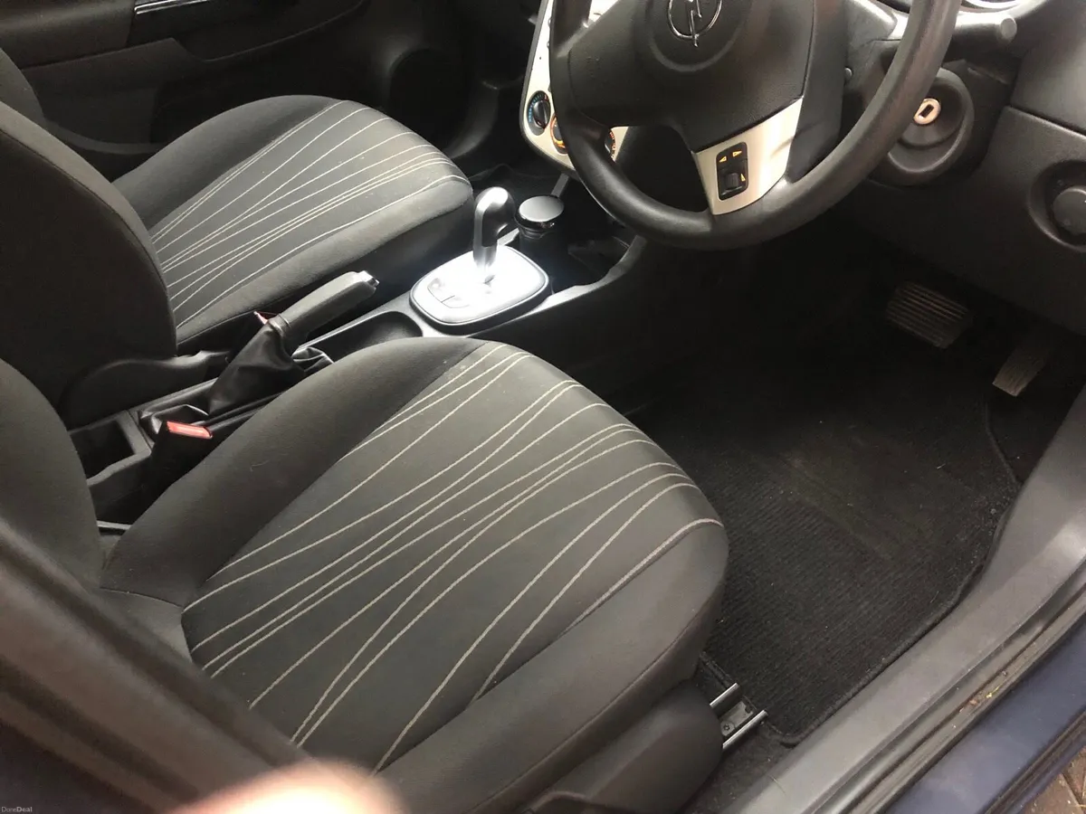 Opel Corsa 1.2 AUTOMATIC - Image 3