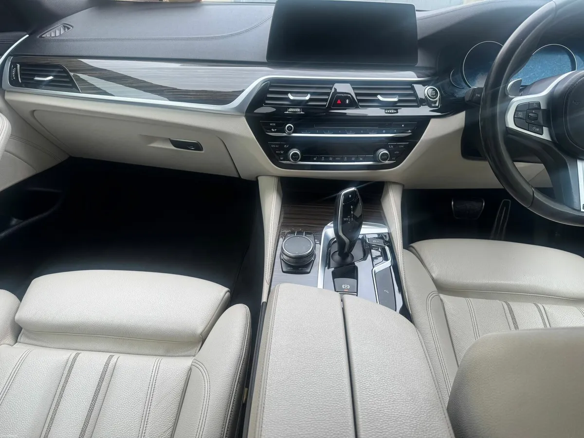 BMW 520D G30 MSPORT - Image 3