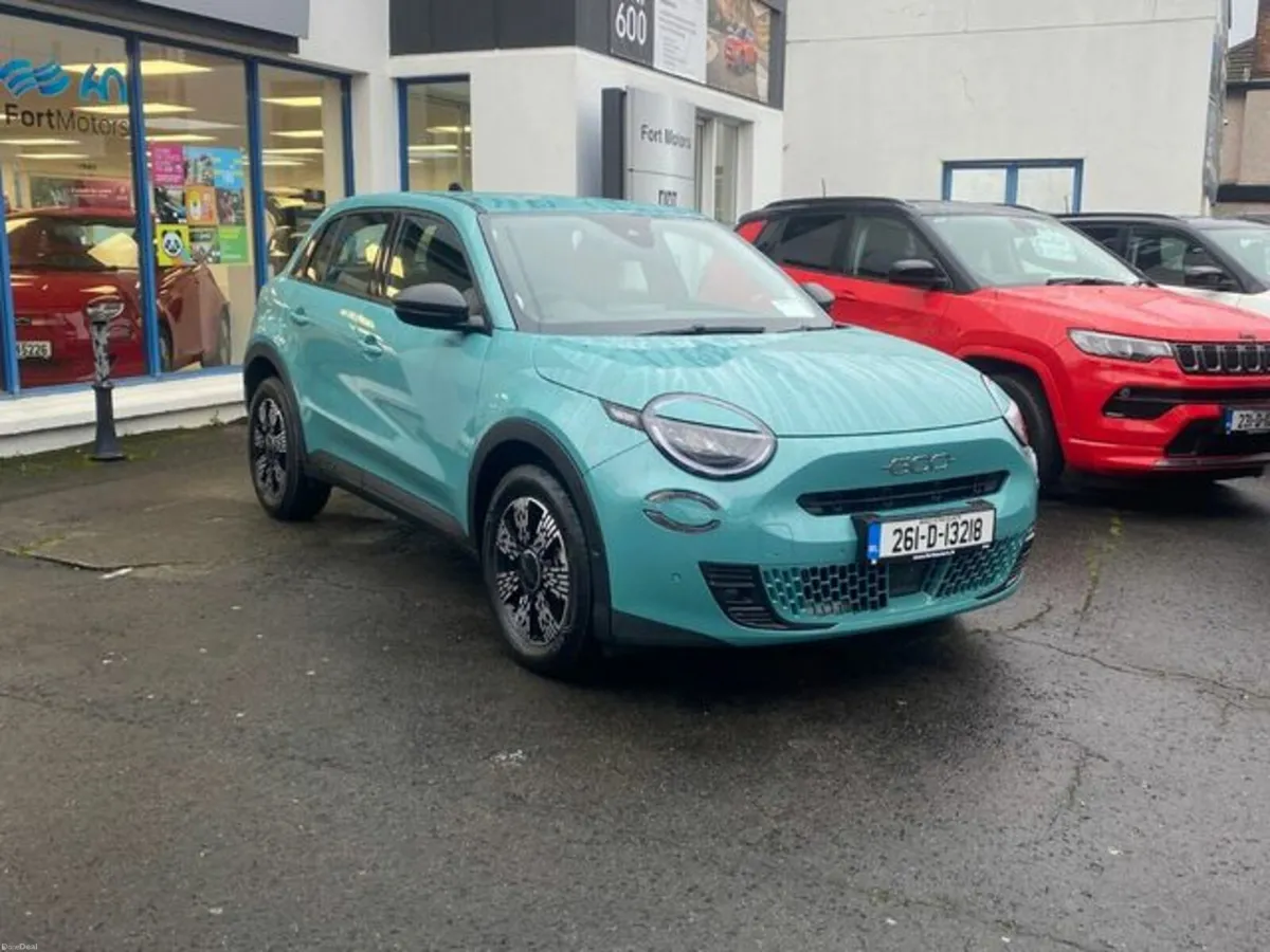 Fiat 600 Dolcevita 1 2 Hybrid Edct - Image 3