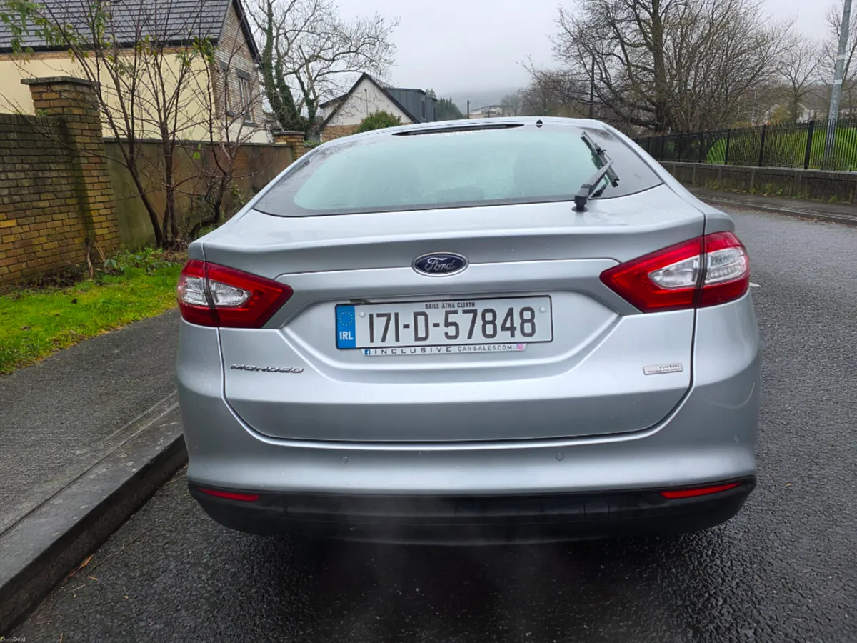 Ford Mondeo 1.5 TDCI Style Econetic 120PS 5DR - Image 4