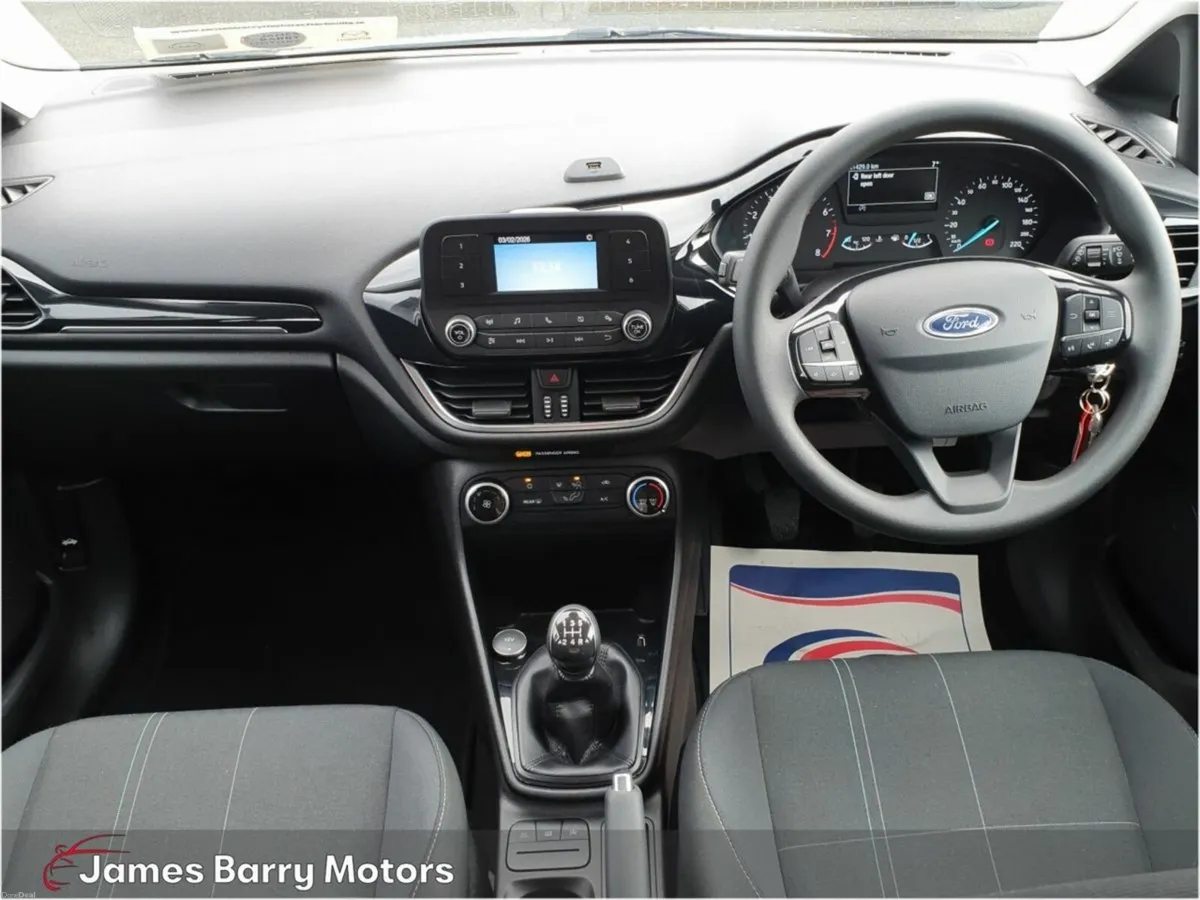 Ford Fiesta 1.1L 70 PS Zetec - Image 3