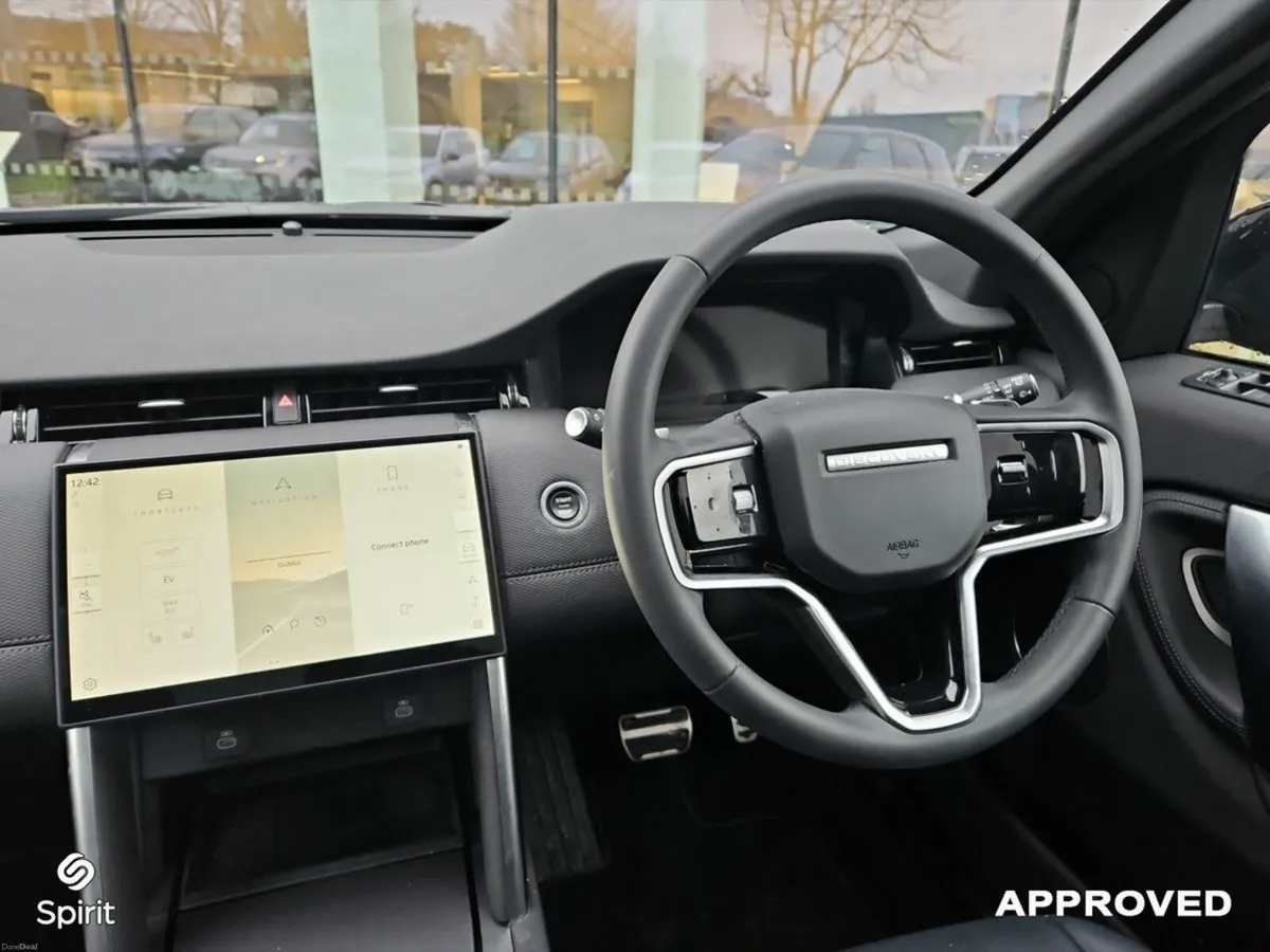 Land Rover Discovery Sport Discovery Sport Dyn Se - Image 4
