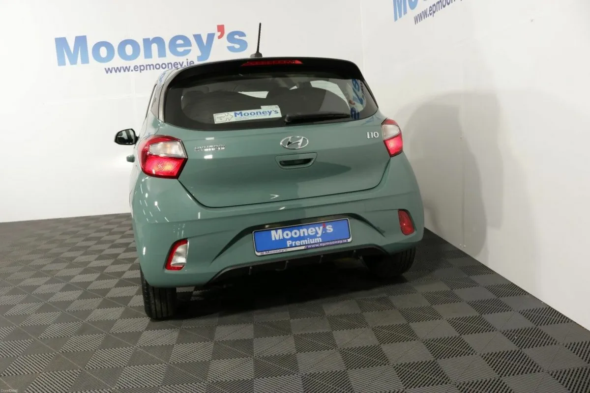 Hyundai i10 SE 1.0L PETROL HATCHBACK - Image 4
