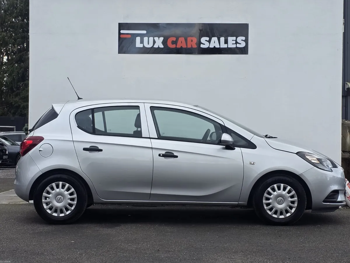 Opel Corsa 2017 1.4 PETROL - Image 4