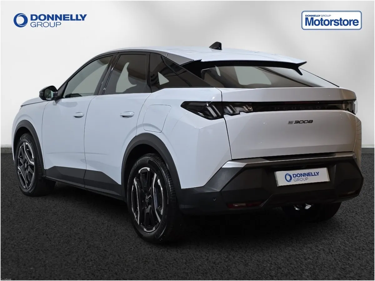 Peugeot 3008 E- Electric Estate Allure - Image 2