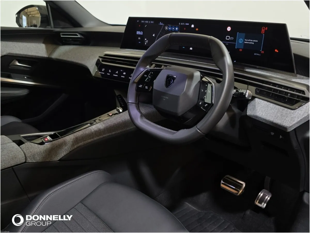 Peugeot 3008 E- Electric Estate Allure - Image 4