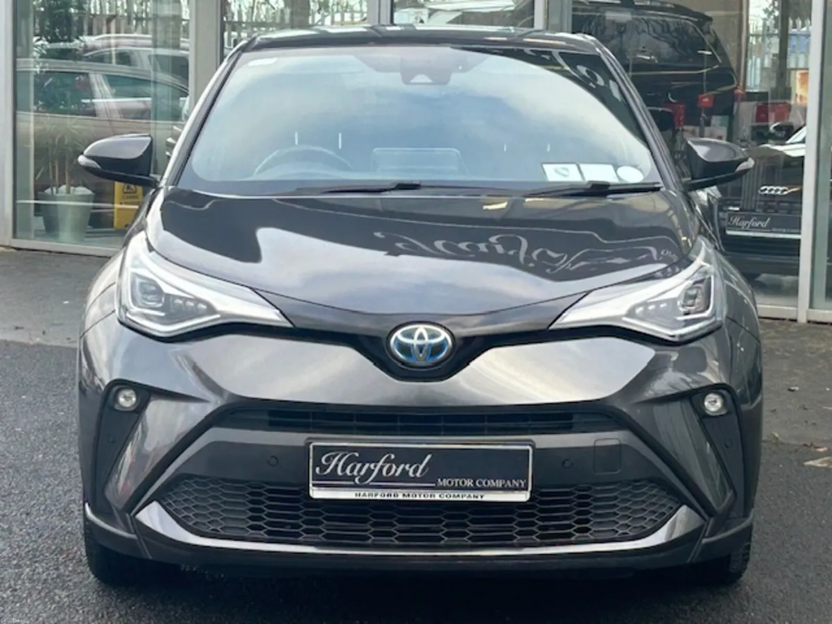 Toyota C-HR 1.8 HYBRID SOL AUTO - Image 4