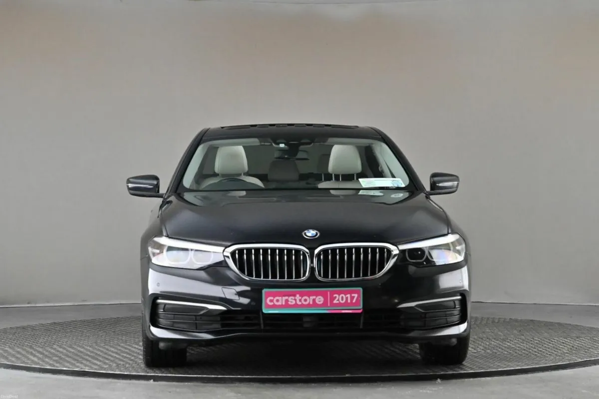 BMW 5-Series 530E G30 SE **BEIGE LEATHER**EL. SUNR - Image 2