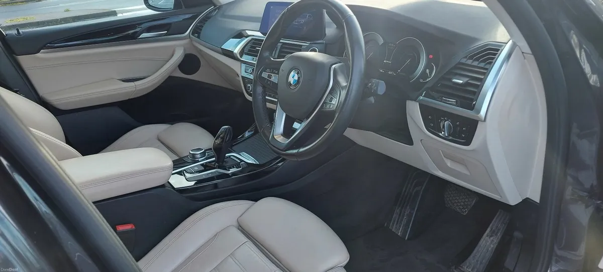 BMW X3 2021 - Image 2