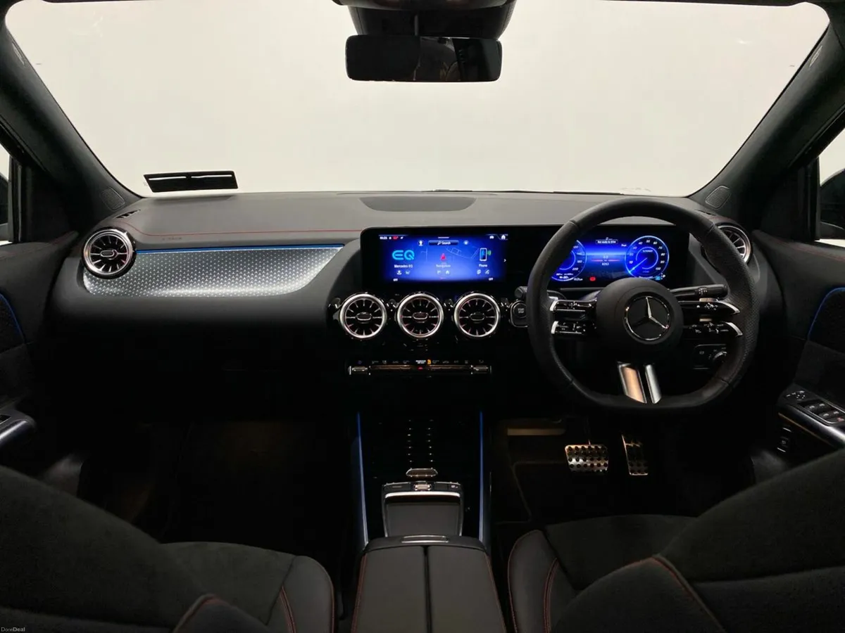 Mercedes-Benz EQA EQA 250+ AMG Line Night Edition - Image 4