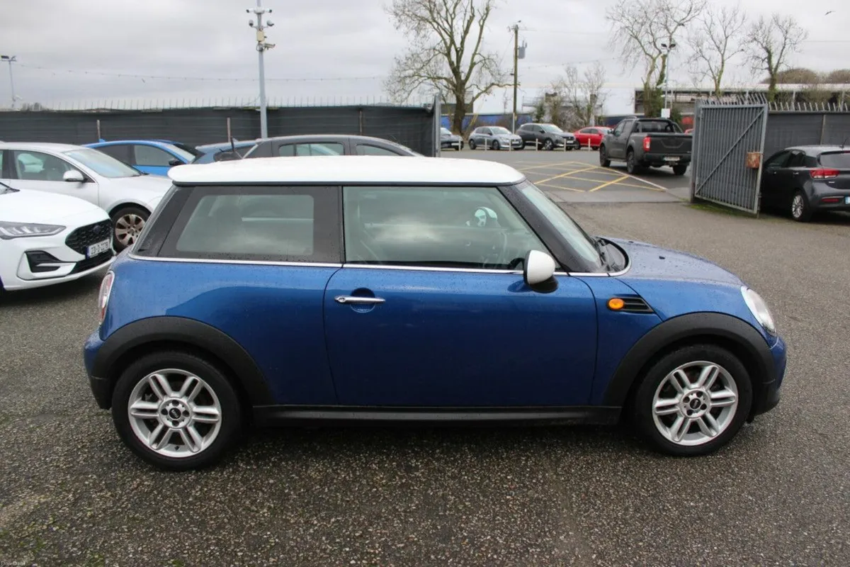 Mini Cooper 1.6 COOPER - TENDER 23 - Image 2