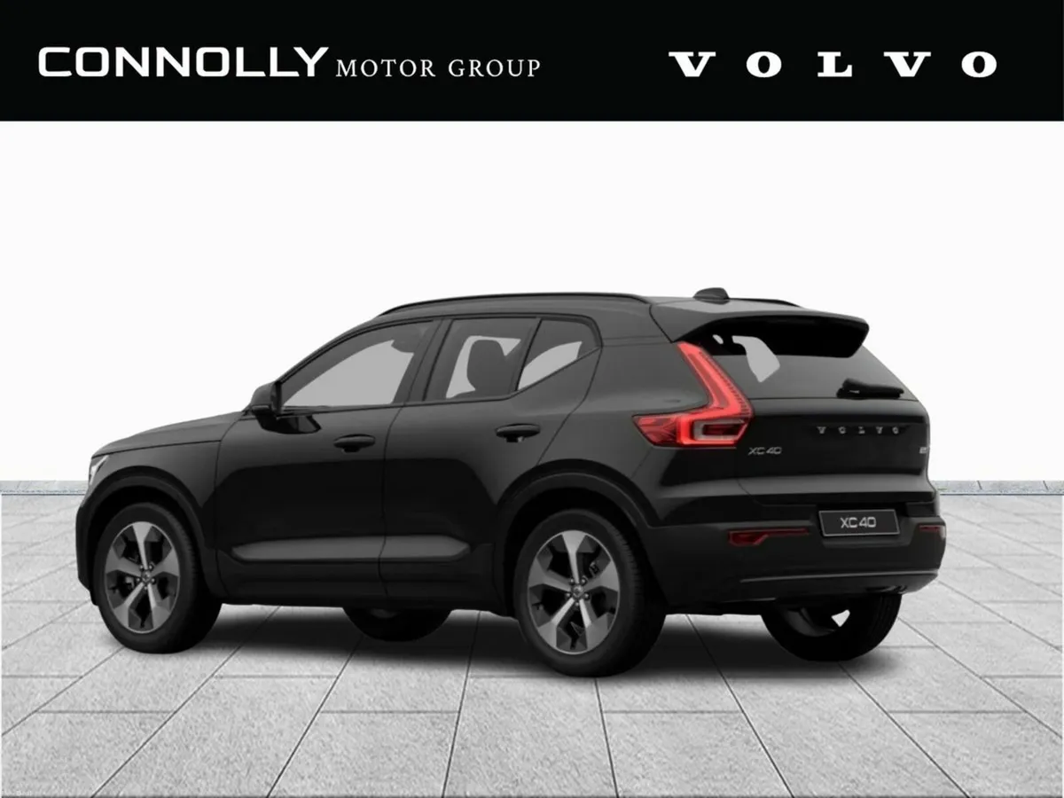 Volvo XC40 B3 Plus Dark - Image 2