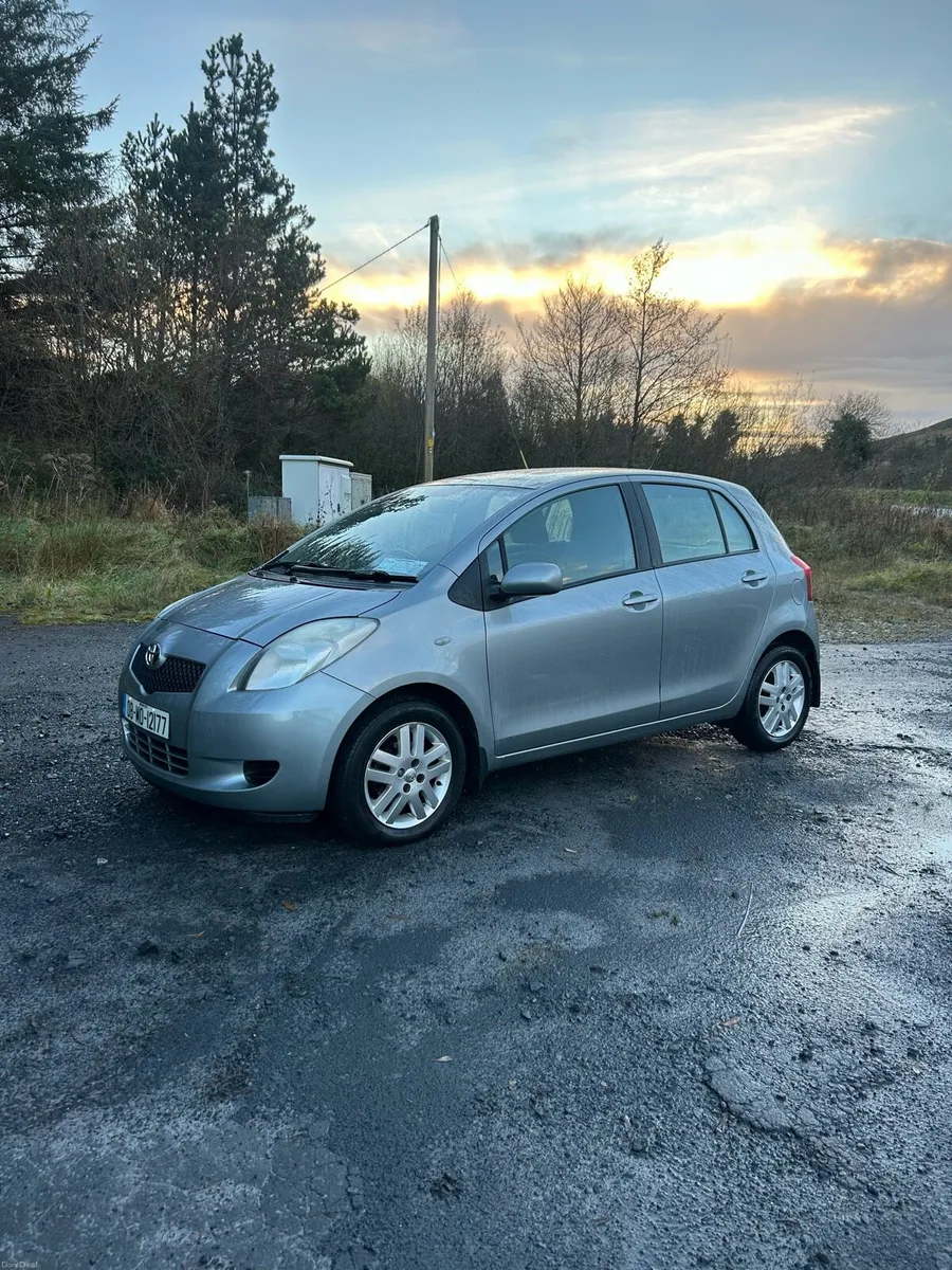 Toyota Yaris - Image 2