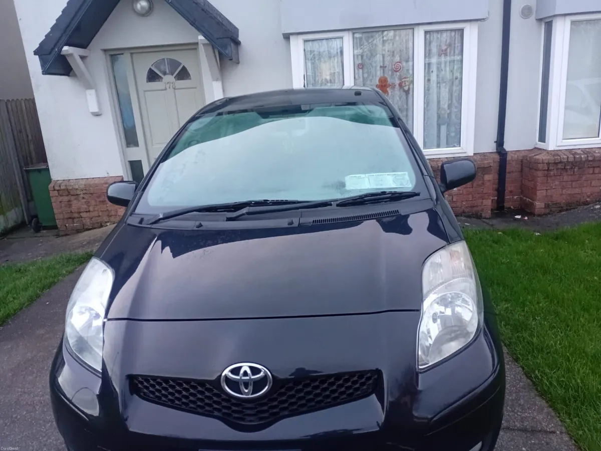 Toyota Yaris - Image 2