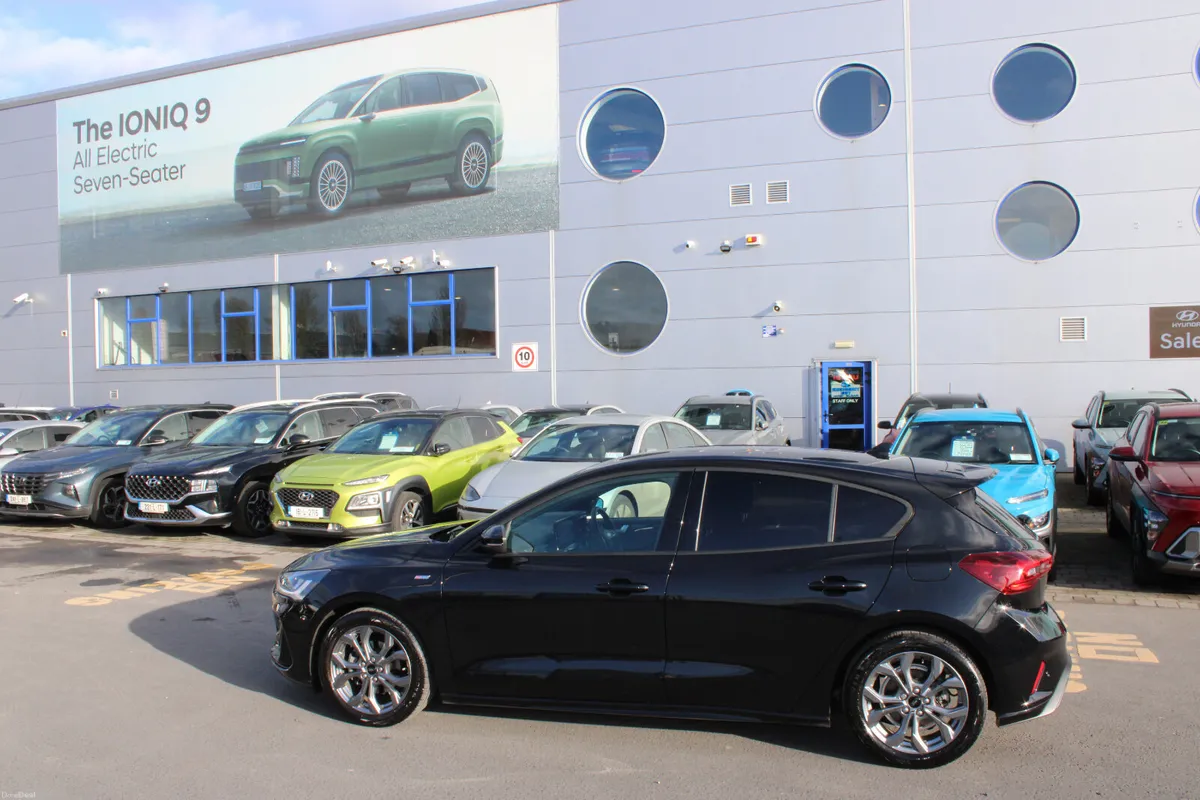 Ford Focus 2024 - Image 2