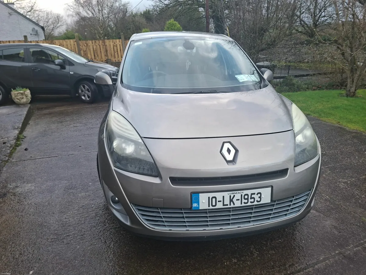 Renault Grand Scenic 2010 - Image 1