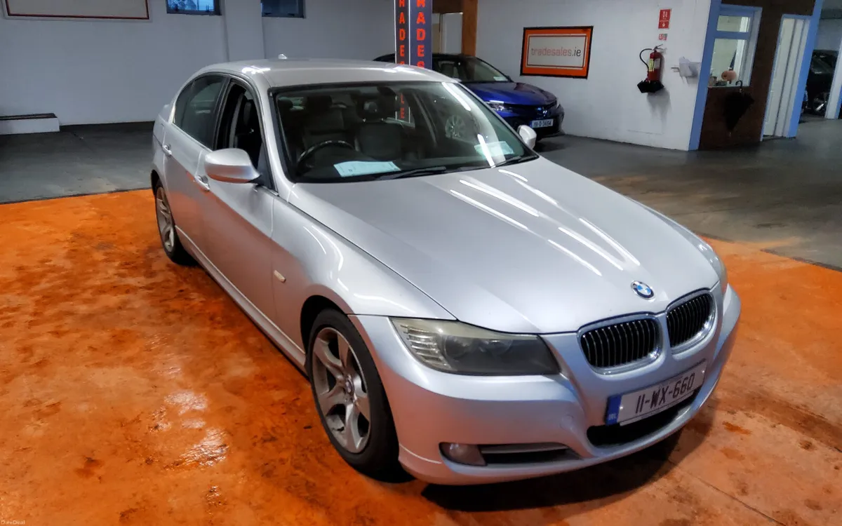 BMW 3-Series 2011 - Image 1