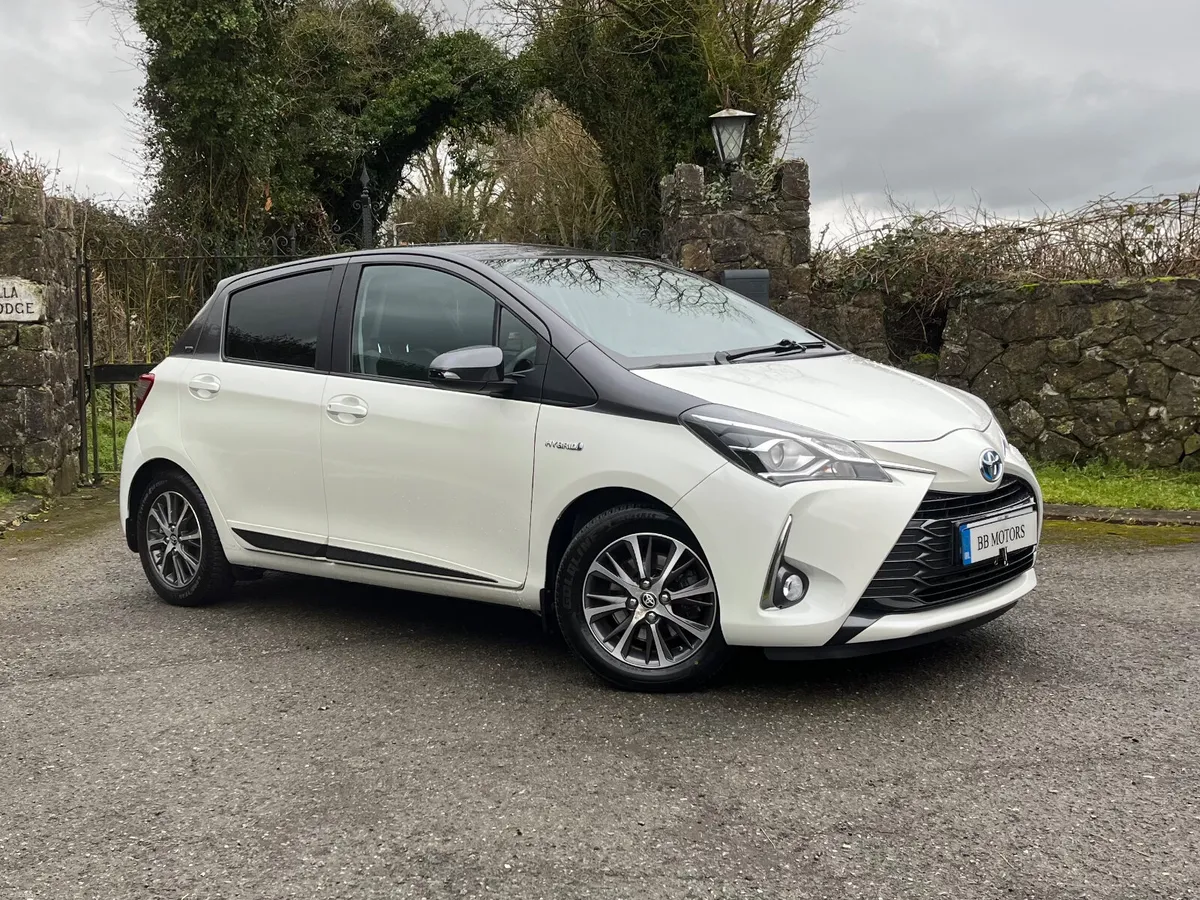 Toyota Yaris Hybrid Y20   Petrol Hybrid - Image 3