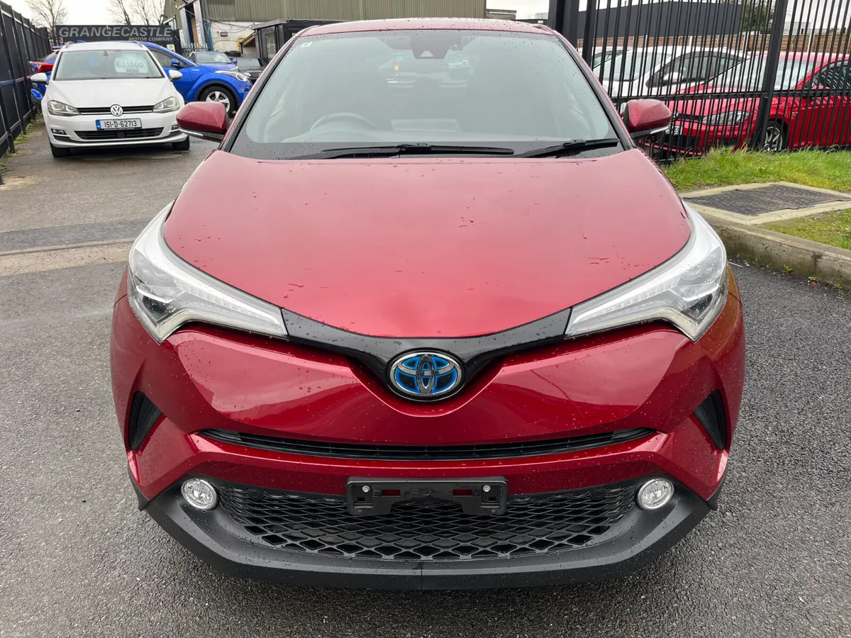 TOYOTA C-HR 2018, 1.8 HYBRID AUTO LOW KM HIGH SPEC - Image 2