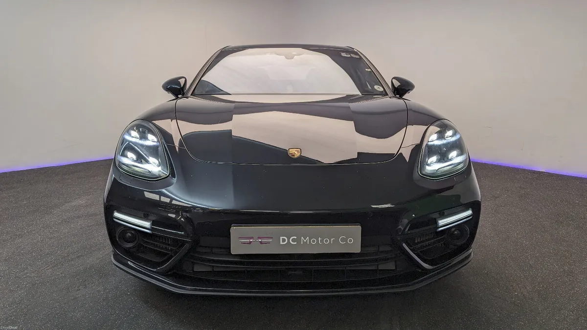 Porsche Panamera Turbo S PHEV - Image 5