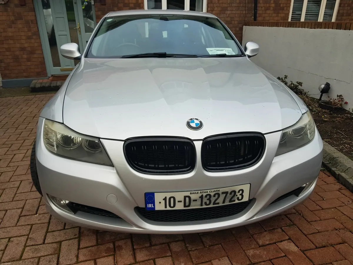 BMW 3-Series 2010 320D - Image 3