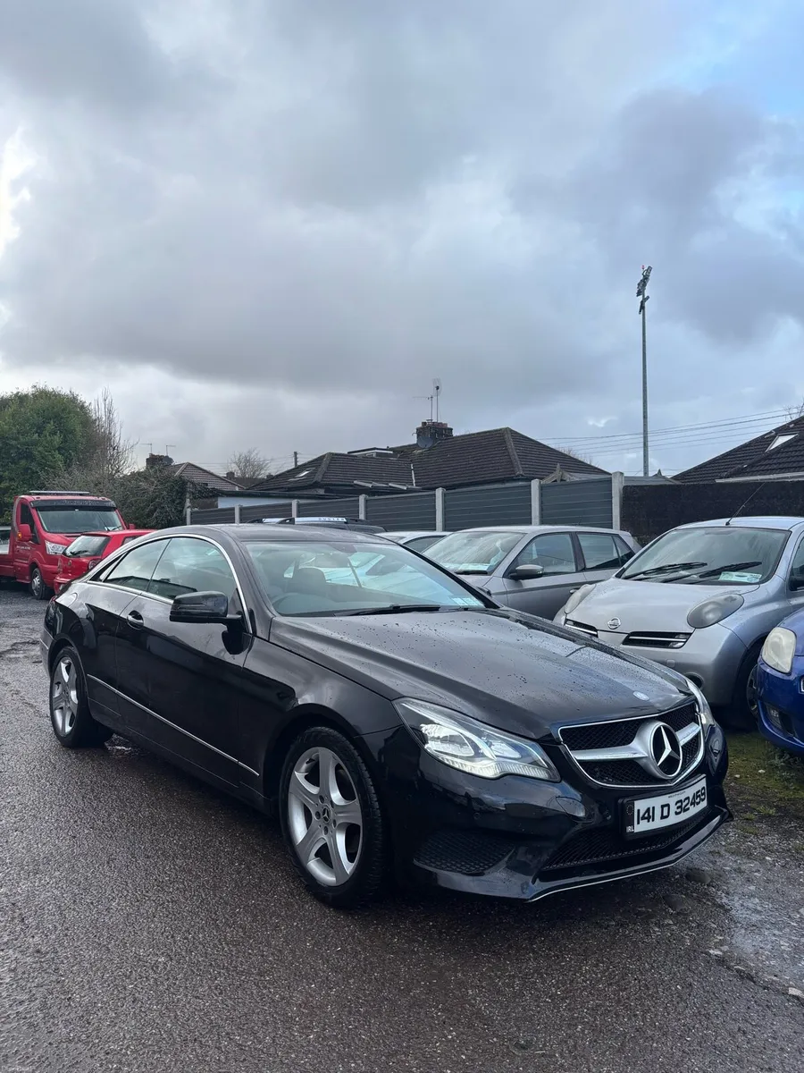 141 Mercedes Benz E-class coupe c207 - Image 1