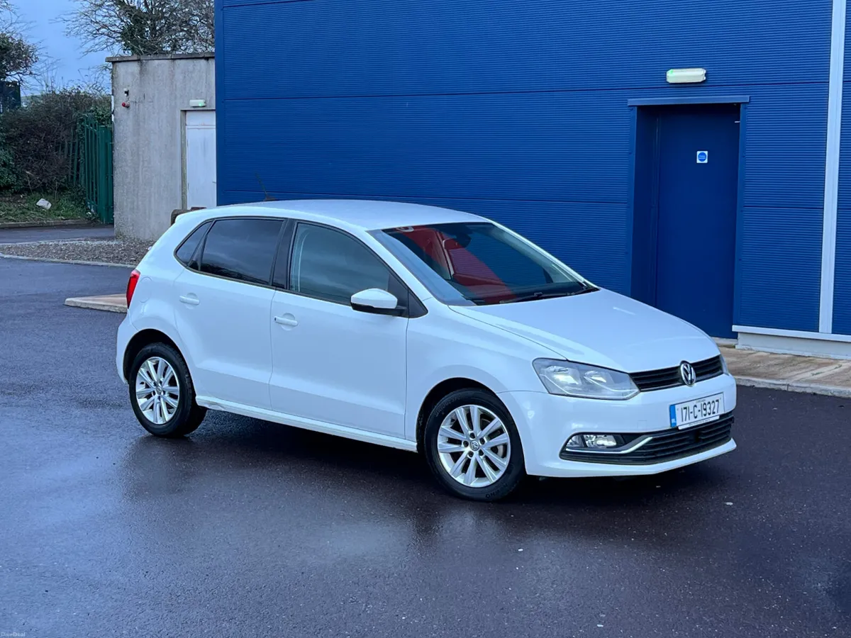 17 Volkswagen Polo 1.2 Automatic DSG - Image 3