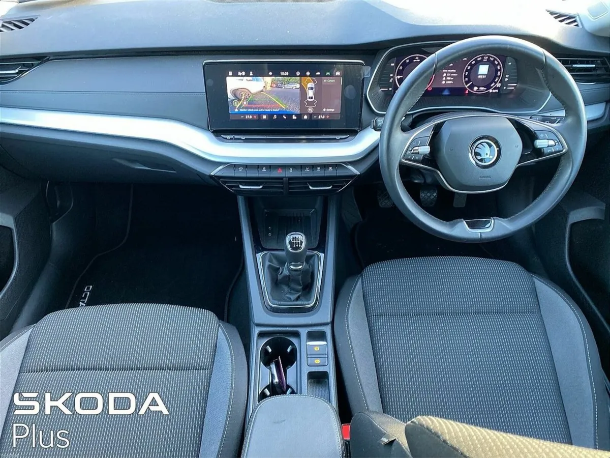 Skoda Octavia Selection 2.0TDI 115HP Low Mileage - Image 2