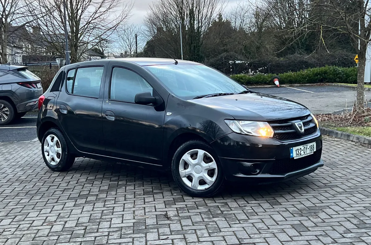 Dacia Sandero 2013 1.1 Petrol nct 8/26 tax 4/26 - Image 1