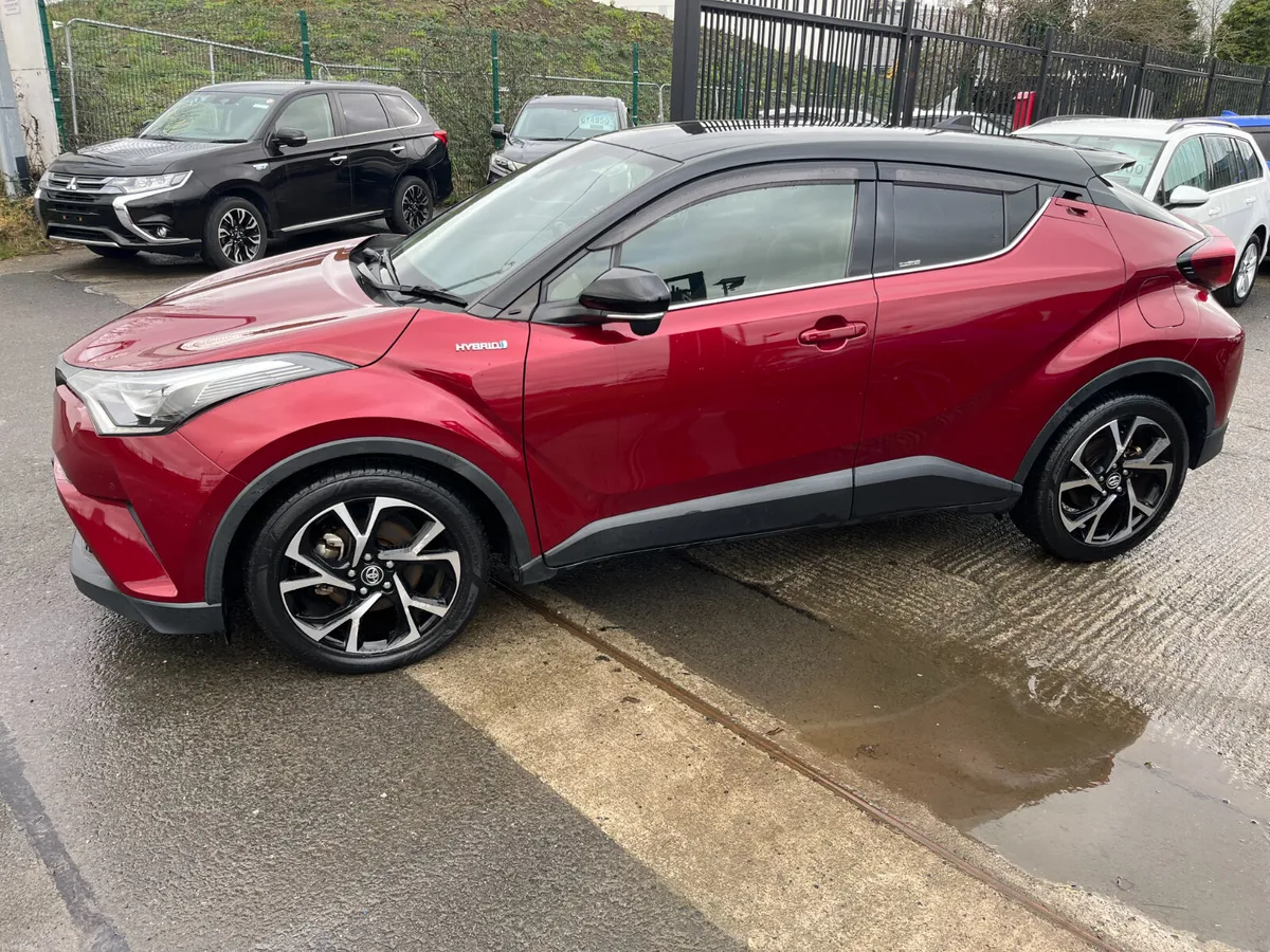 TOYOTA C-HR 2018, 1.8 HYBRID AUTO LOW KM HIGH SPEC - Image 4