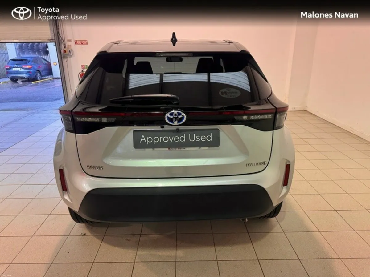 Toyota Yaris Cross CROSS LUNA SPORT 4DR AUTO - Image 4