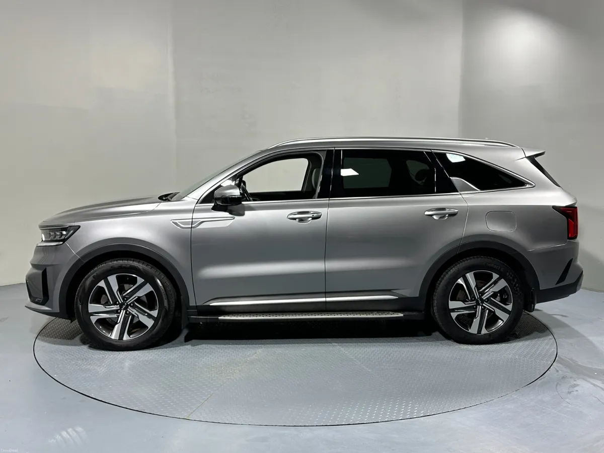 Kia Sorento SAM Plug In Hybrid 4x4 7 Seater 232 - Image 4