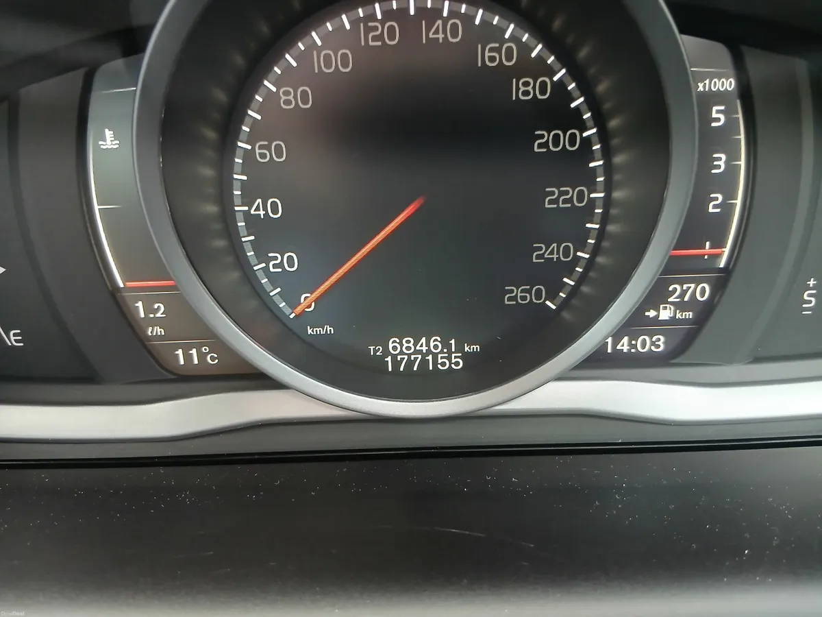 Volvo XC60 2017 - Image 4