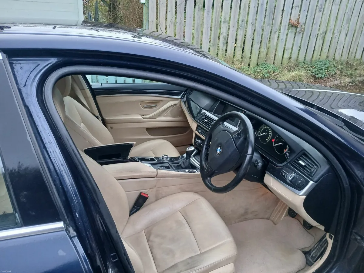 2014 BMW 5 Series - Image 3