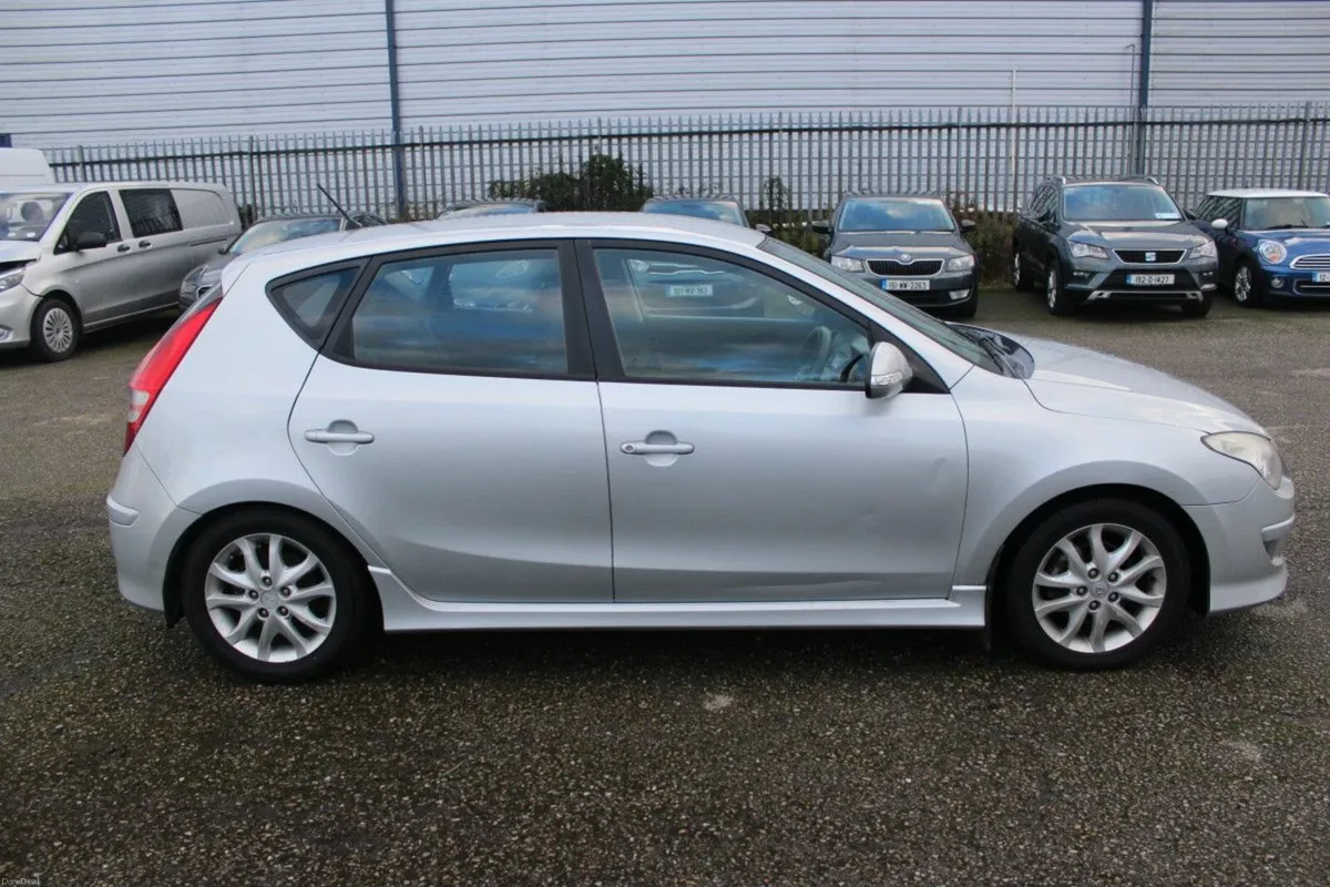 Hyundai i30 1.6 CRDi 90hp Classic (TENDER 34) - Image 3